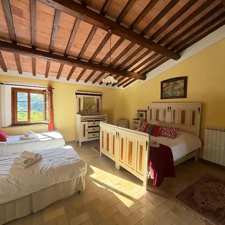 Casa Nel Bosco Il Grottone Tatil Evi *
